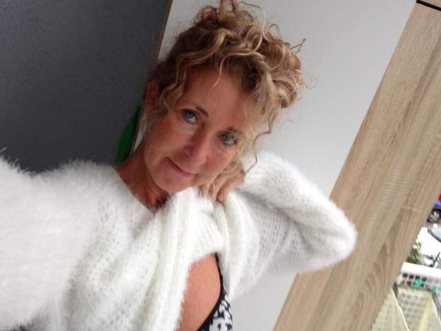 Jasmin aus Stuttgart – Profilbild